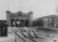 Bahnhof um 1890
